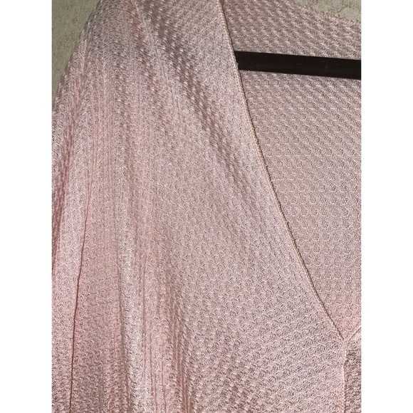 🆕 Red Lolly HIGH LOW TOP (Medium to pit 28”Length 21” front 44” back) - Picture 5 of 6